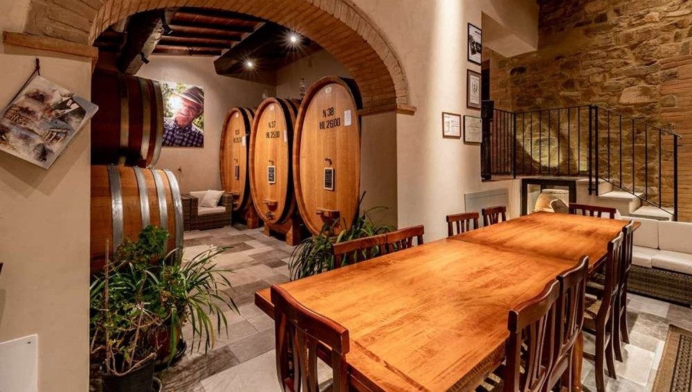 Cantina invecchiamento a Montalcino