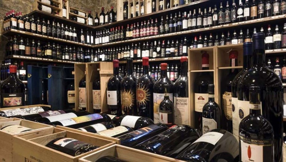 La Fortezza wine shop in Montalcino